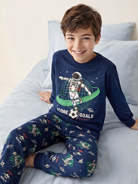 LCW Kids Bisiklet Yaka Erkek Çocuk Pijama Takımı - S64250Z4-JC7