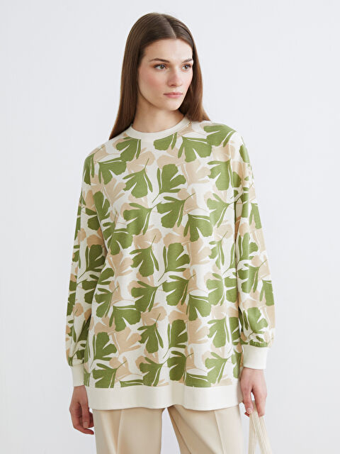 LCW Modest تونيك كنزة رياضية برقبة دائرية مزخرفة للسيدات.