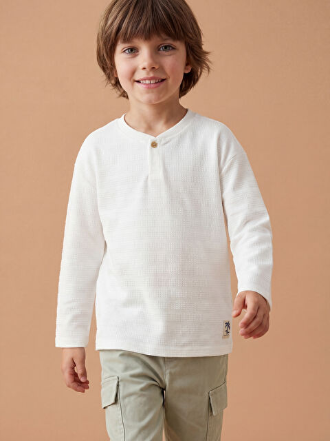 LCW Kids Bisiklet Yaka Erkek Çocuk Tişört - S64653Z1-FDU