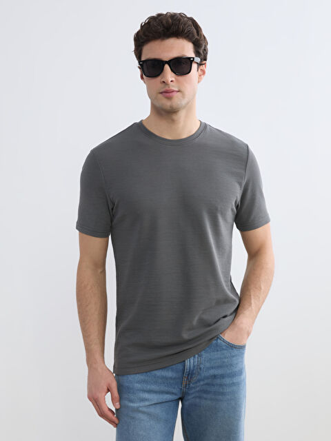 LCWAIKIKI Classic Bisiklet Yaka Penye Erkek Tişört - S64754Z8-YP2