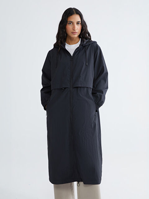 LCW Modest Kapüşonlu Büzgülü Kadın Yağmurluk - S65311Z8-CVL