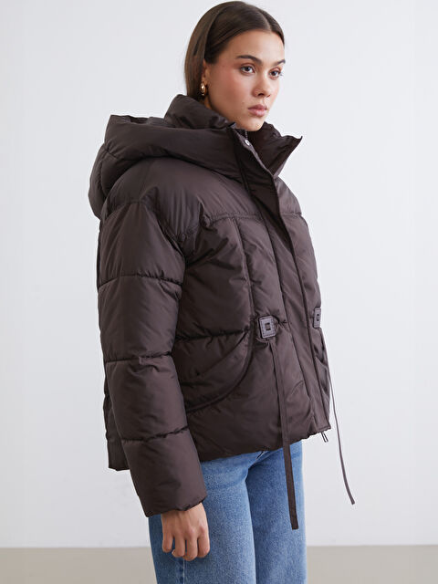 LCW Modest Kapüşonlu Oversize Kadın Şişme Mont - S65313Z8-DPM