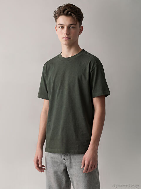 LCW Kids Bisiklet Yaka Erkek Çocuk Tişört