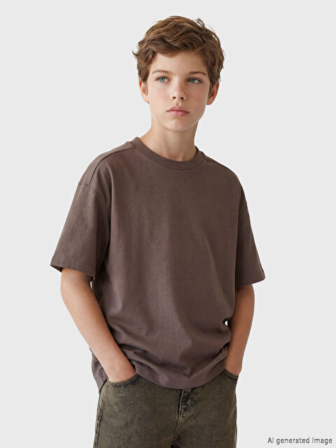 LCW Kids Bisiklet Yaka Basic Erkek Çocuk Tişört - S66028Z4-R1T