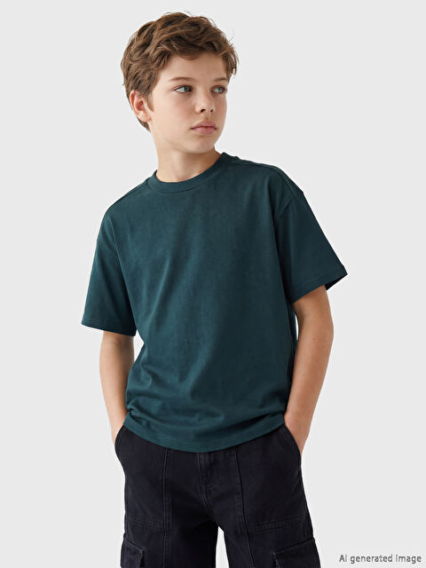 LCW Kids Bisiklet Yaka Basic Erkek Çocuk Tişört - S66028Z4-R4Y