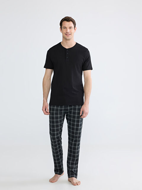 LC WAIKIKI Standart Kalıp Erkek Pijama Takımı - S66431Z8-LQJ