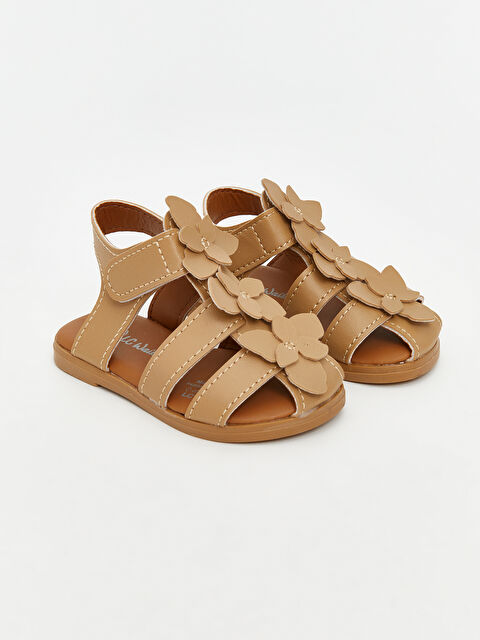 LCW STEPS Deri Görünümlü Kız Bebek Sandalet - S66521Z1-CYX