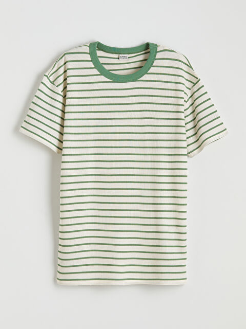 LCW Kids Bisiklet Yaka Çizgili Erkek Çocuk Tişört - S66602Z4-LFT