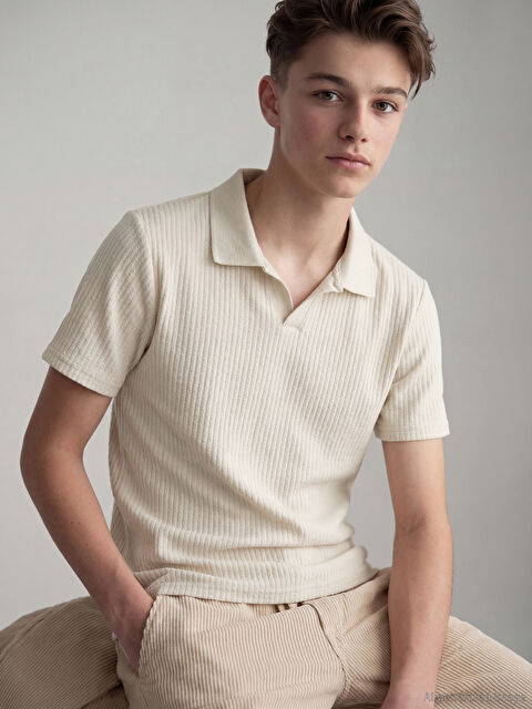 LCW Kids Polo Yaka Dokulu Erkek Çocuk Tişört