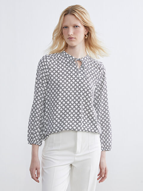 LCWAIKIKI Classic Bluza sa mašnom i uzorkom - S66699Z8-LQJ