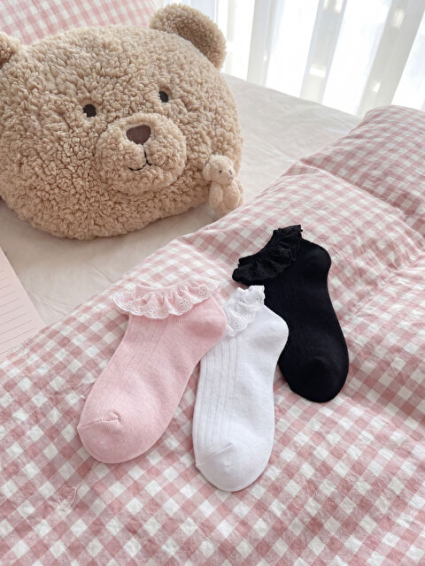 LCW Kids Lot de 3 paires de chaussettes pour filles avec détails en dentelle
