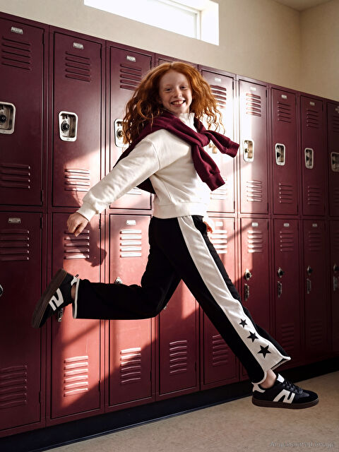 LCW Kids Geniş Paça Yıldız Baskılı Kız Çocuk Eşofman Altı - S67130Z4-CVL