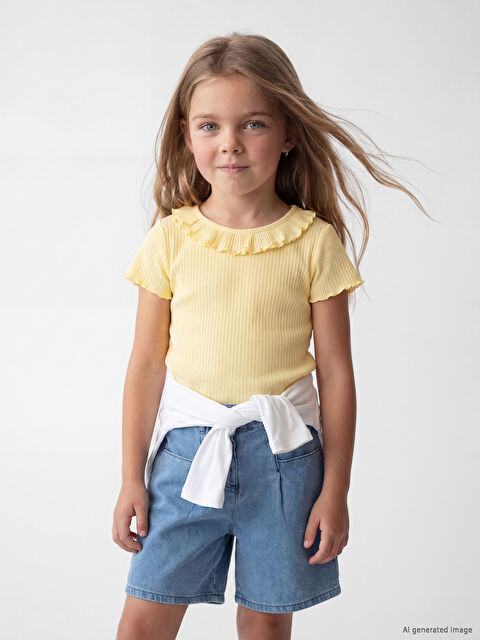 LCW Kids Fitilli Fırfır Detaylı Kız Çocuk Tişört