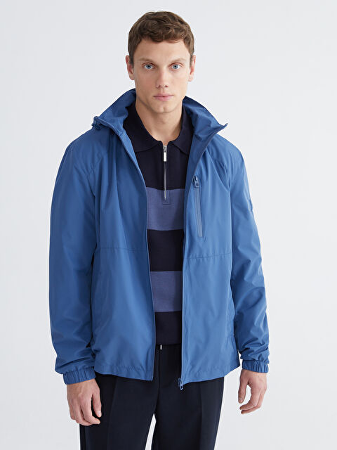 LCW Vision Standart Kalıp Kapüşonlu Erkek Yağmurluk - S67917Z8-CSV