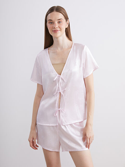 LCW DREAM Fiyonk Desenli Saten Kadın Şortlu Pijama Takımı - S68229Z8-LSZ