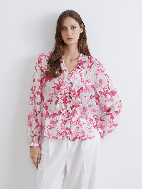 LCWAIKIKI Classic V Neck Floral Frilled Chiffon Blouse - S69012Z8-LT4