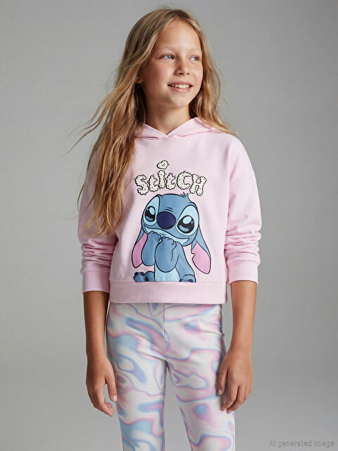LCW Kids Kapüşonlu Stitch Baskılı Kız Çocuk Sweatshirt - S69087Z4-QWM