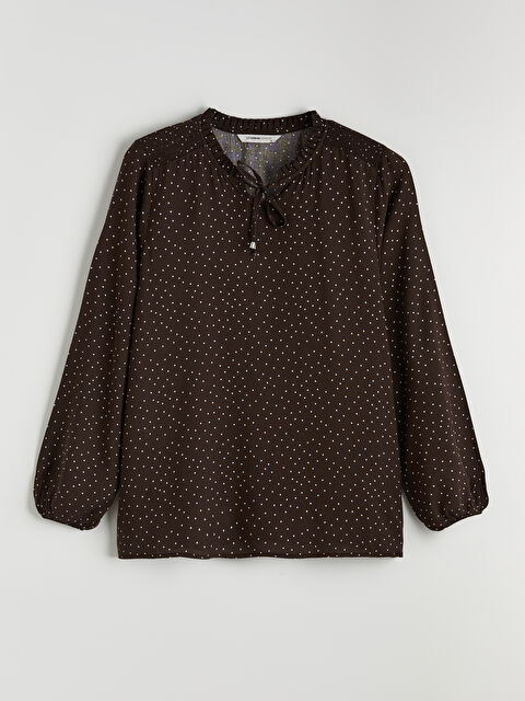 LCW Grace Bağlamalı Yaka Puantiyeli Bluz - S69846Z8-LQY