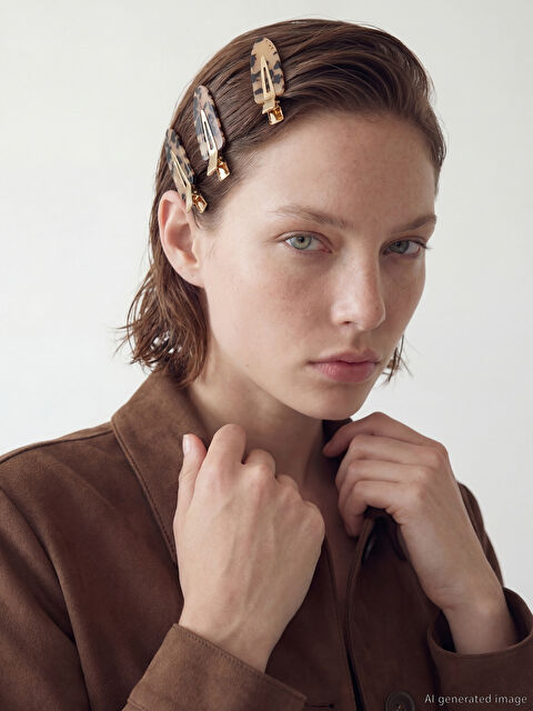 LCW ACCESSORIES Leopard Pattern Women's Hair Clip Set of 4 - S69909Z8-M0T