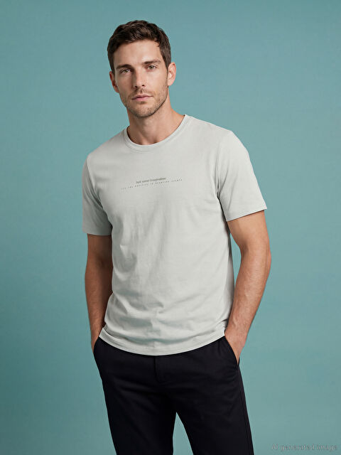 LCWAIKIKI Classic Bisiklet Yaka Yazı Baskılı Penye Erkek Tişört - S6AB62Z8-ZUN