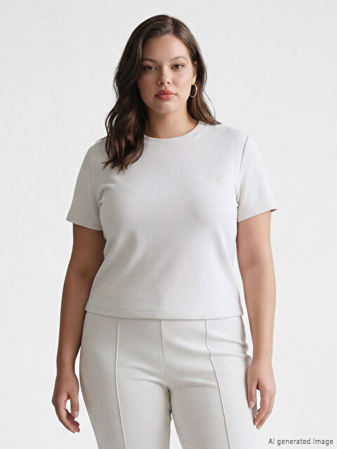 LCW Vision Embroidered soft-touch women's T-shirt with a crew neck. - S6AC88Z8-FZJ