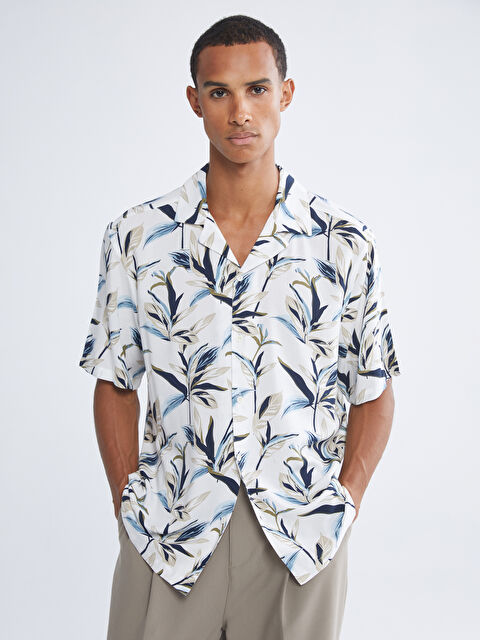 LCW Vision Regular Fit Resort Yaka Desenli Viskon Erkek Gömlek - S6AQ85Z8-KE8