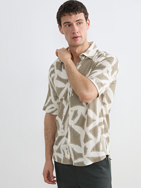 LCW Vision Regular Fit Desenli Erkek Gömlek - S6AR80Z8-DYG