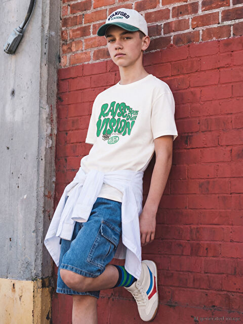 LCW Kids Bisiklet Yaka Baskılı Erkek Çocuk Tişört