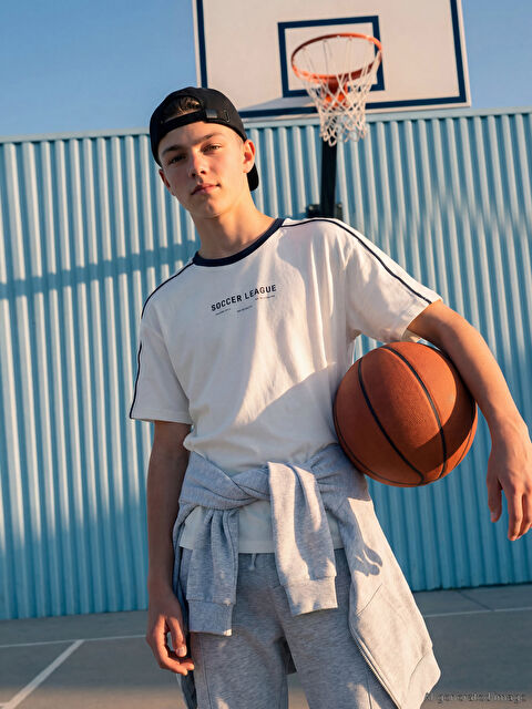 LCW Kids Bisiklet Yaka Baskılı Erkek Çocuk Tişört