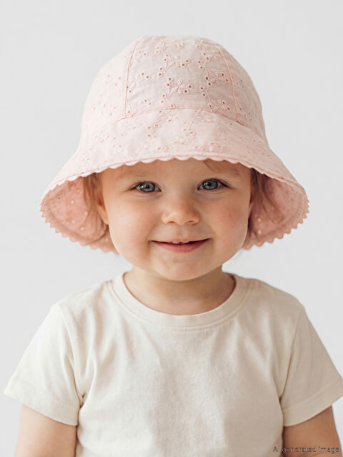 LCW baby Çiçek Nakışlı Kız Bebek Bucket Şapka 