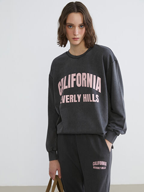 XSIDE კალიფორნიის პრინტიანი, ოვერსაიზ ქალის სვიტშირტი - S6BN62Z8-VDL