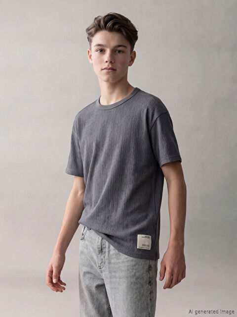 LCW Kids Erkek Çocuk Dokulu Tişört