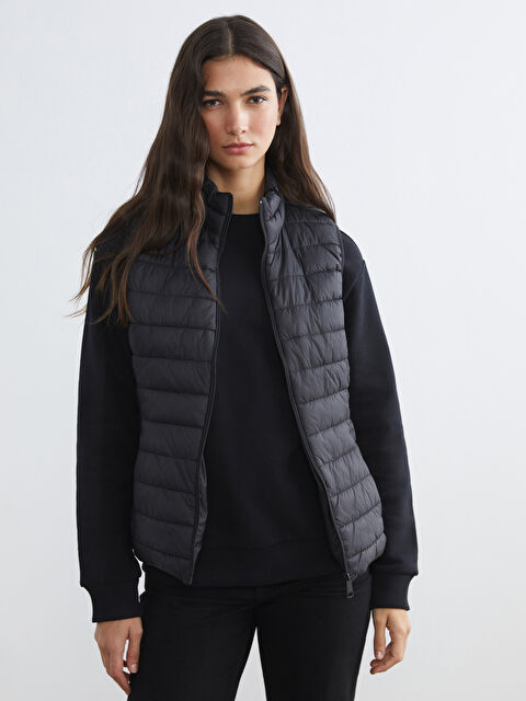 LCWAIKIKI Classic Women's Stand-Up Collar Puffer Vest - S6BP43Z8-CVL