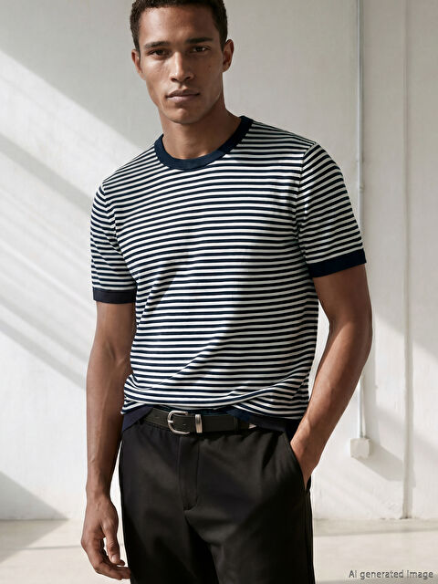 LCW Vision Bisiklet Yaka Çizgili Kısa Kollu Erkek Triko Kazak - S6BR08Z8-R9J