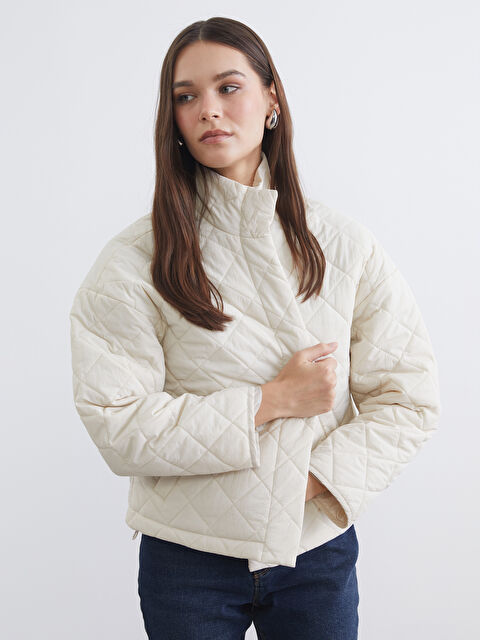 LCW Vision معطف منفوخ بيج فاتح / ايكرو امرأة - S6BT34Z8-R9J