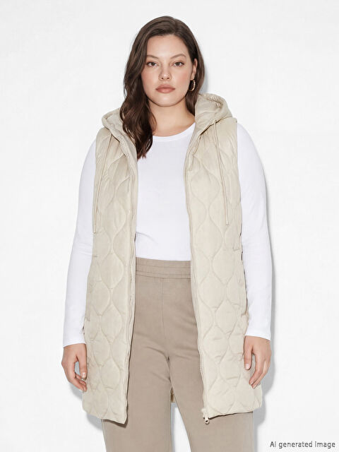 LCWAIKIKI Classic Kapüşonlu Kapitone Kadın Şişme Yelek