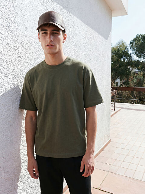 LCW Vision Bisiklet Yaka Erkek Tişört