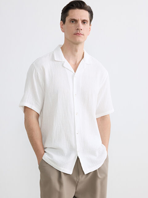 LCW Vision Regular Fit Resort Yaka Müslin Erkek Gömlek - S6DI37Z8-R9J