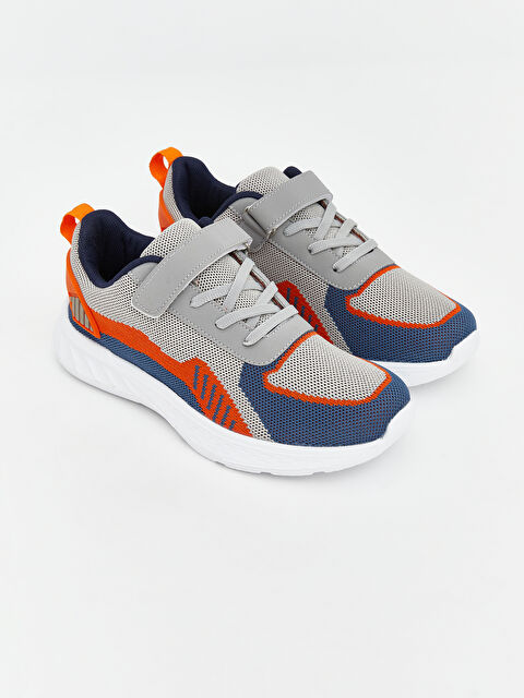 LCW STEPS Bağcık ve Cırt Cırtlı Erkek Çocuk Spor Ayakkabı - S6DS01Z4-DBQ