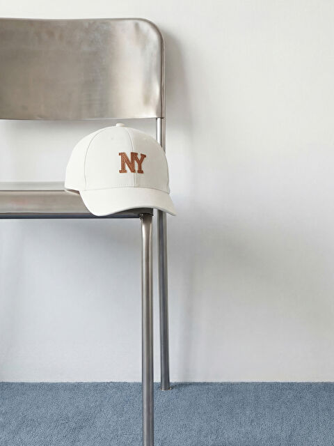 LCW ACCESSORIES New York Nakışlı Kız Çocuk Kep Şapka  - S6DV77Z4-J5E