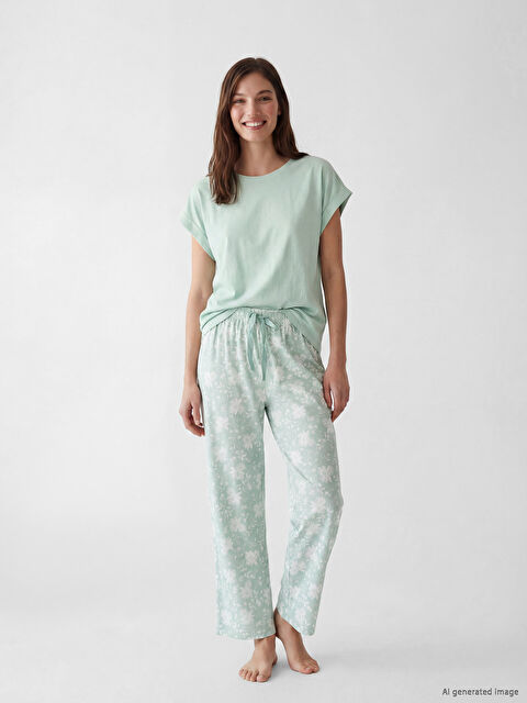 LCW DREAM Bisiklet Yaka Desenli Kadın Kaprili Pijama Takımı