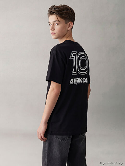 LCW Kids Bisiklet Yaka Beşiktaş Baskılı Erkek Çocuk Tişört