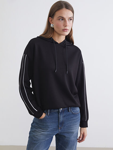 LCWAIKIKI Classic Woman BLACK Hoodie - S6EJ56Z8-CVL