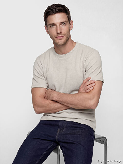 LCWAIKIKI Classic تي شيرت رجالي بياقة دائرية - S6EK35Z8-YJ4