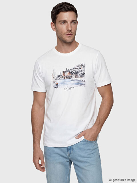 LCWAIKIKI Classic Bisiklet Yaka Antalya Baskılı Erkek Tişört - S6EL07Z8-Q6K