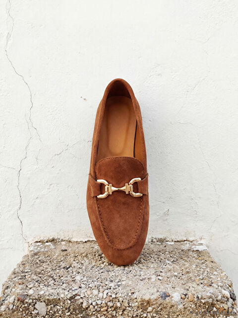 LCW STEPS Süet Görünümlü Metal Aksesuarlı Kadın Loafer
