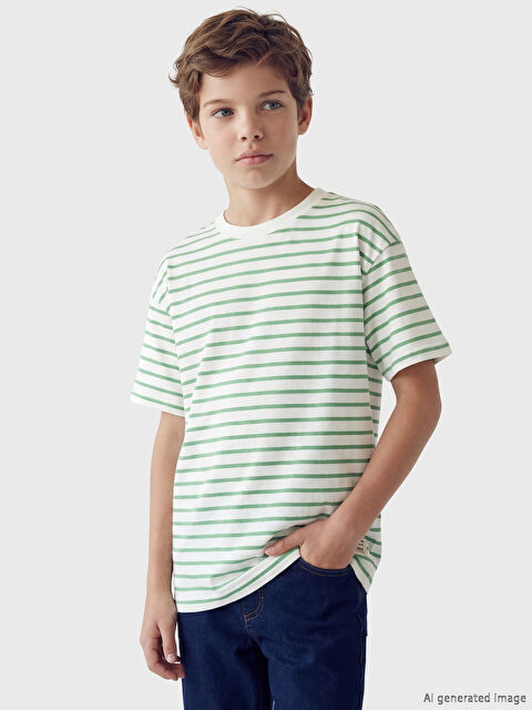 LCW Kids Erkek Çocuk Bisiklet Yaka Çizgili Tişört - S6EQ49Z4-LRR