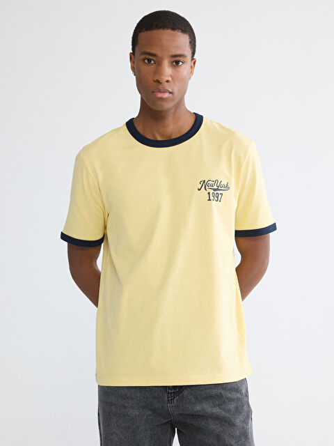 XSIDE Standart Kalıp New York Nakışlı Erkek Tişört - S6FH81Z8-28S