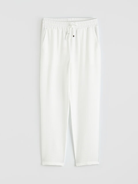 LCWAIKIKI Classic Beli Lastikli Havuç Kesim Kadın Pantolon - S6FN07Z8-FDU