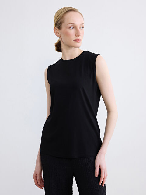 LCWAIKIKI Basic تيشيرت حريمي بدون أكمام برقبة دائرية - S6FN25Z8-CVL